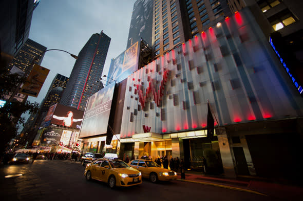 man falls of w hotel times square