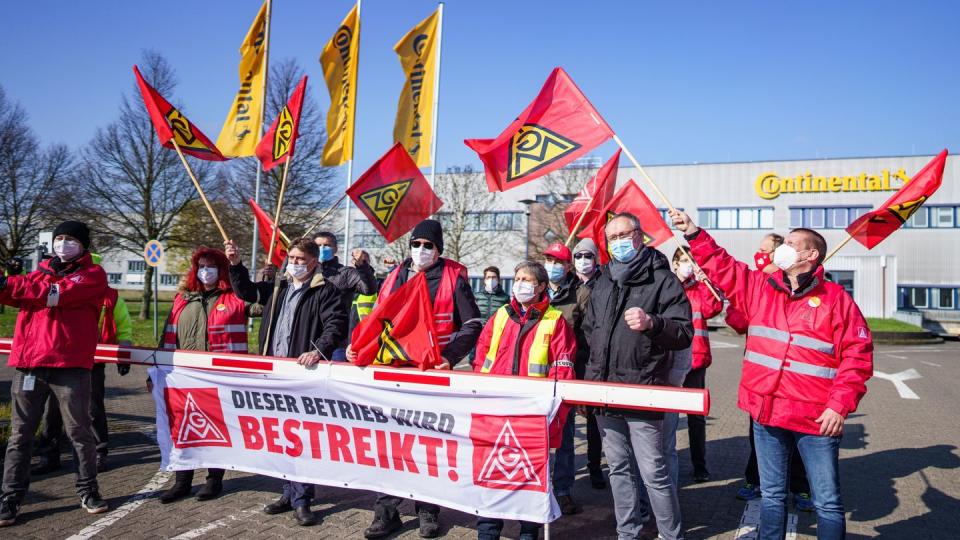 Der Autozulieferer wollte das Werk in Karben mit rund 1100 Beschäftigten zum Jahr 2023 aus Wettbewerbsgründen schließen.