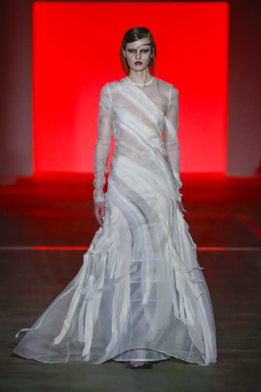 Prabal Gurung Explores Loss and His Own 'Unraveling' for Fall 2024 - Yahoo  Sports