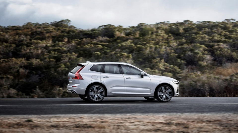 圖／2020 Volvo XC60 D4 Momentum搭載新世代Drive-E高效節能動力系統，保有暢快滿足的駕駛樂趣。
