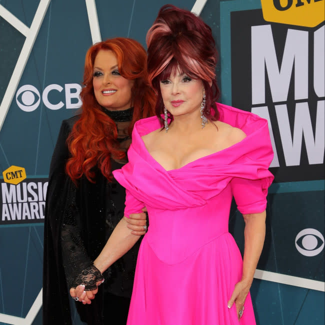 Wynonna Judd y Naomi Judd credit:Bang Showbiz