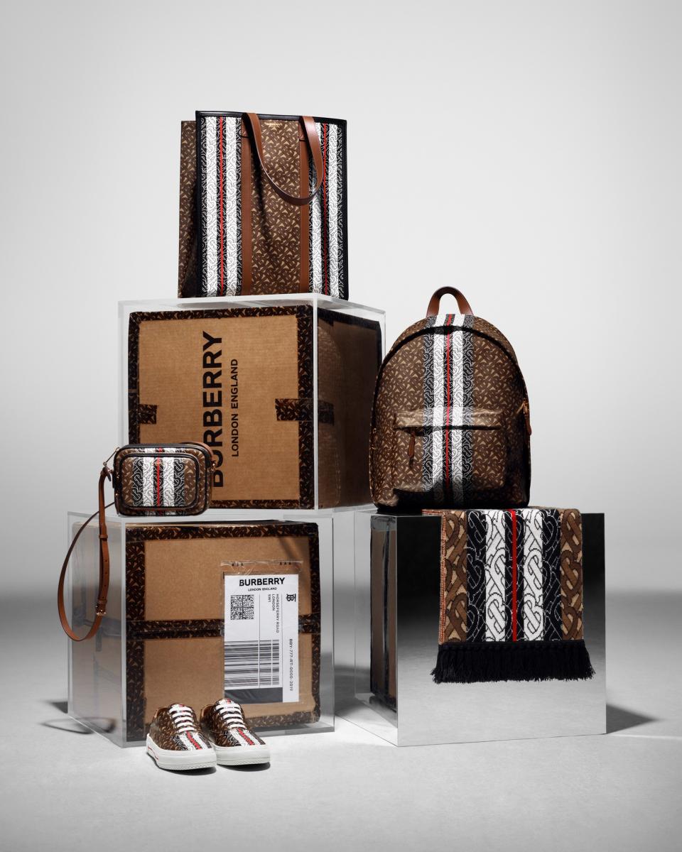 <cite class="credit">Photo: Courtesy of Burberry</cite>