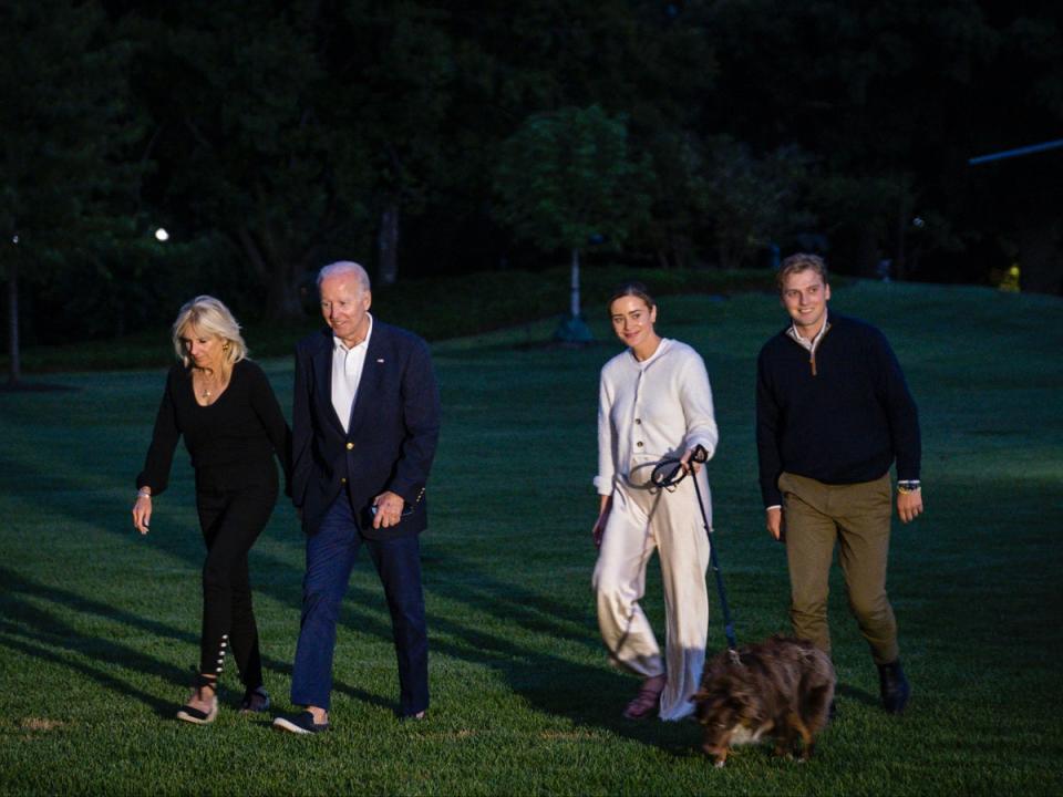 President Joe Biden, First Lady Jill Biden, grandaugher Naomi Biden and fiance Peter Neal (Getty Images)