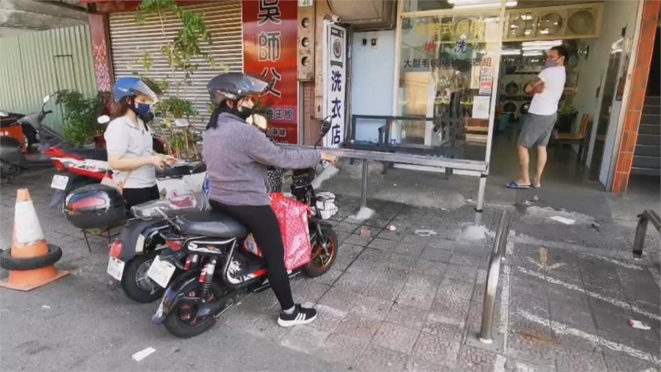 桃園移工私設整排電動車充電樁　竟無法可罰？