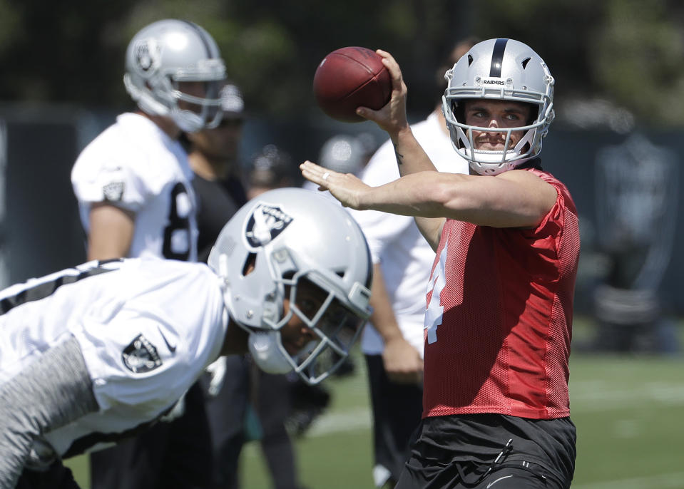 Back to full health, Derek Carr looks to make a value leap. (AP Photo/Jeff Chiu)