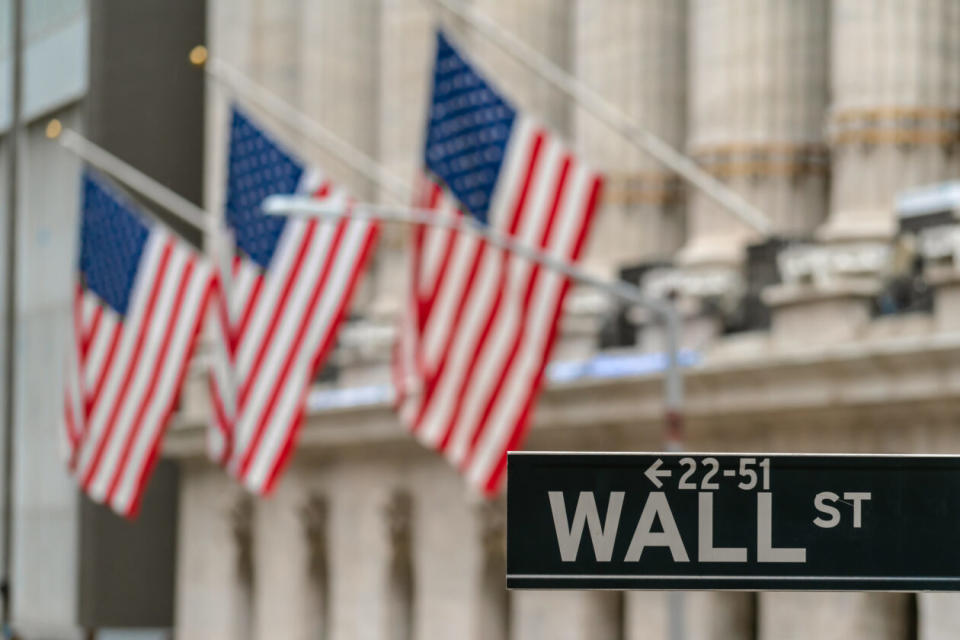 Wall Street Wall st тэмдэг болон Broadway Street ove 2022 12 16 03 27 03 utc