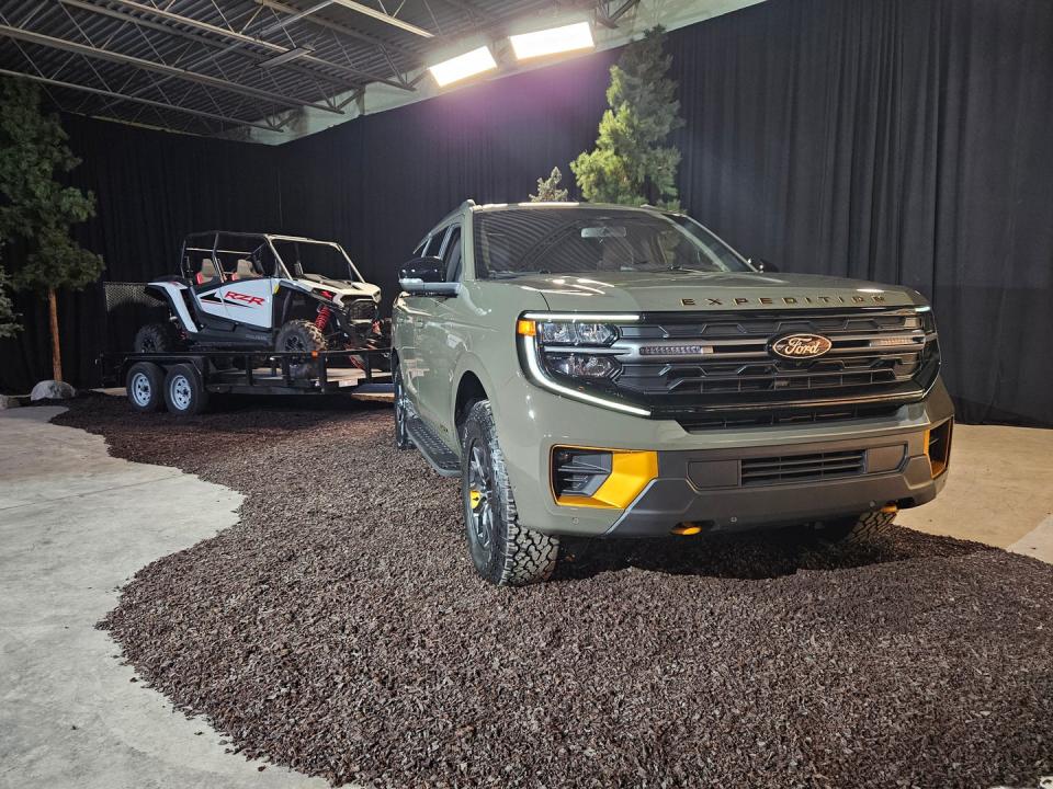 2025 ford expedition debut event in detroit