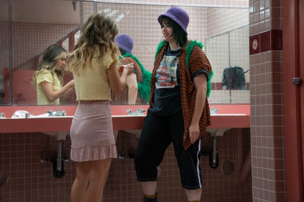 Veronica (Haley Lu Richardson) and Bailey (Barbie Ferreira) discuss a test.