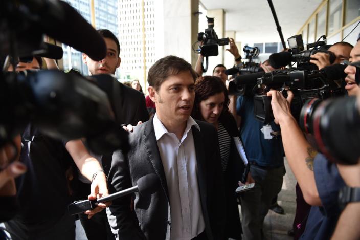 Argentina's Economy Minister Axel Kicillof arrives at the office building of mediator Daniel Pollack July 30, 2014 in New York (AFP Photo/Stan Honda)