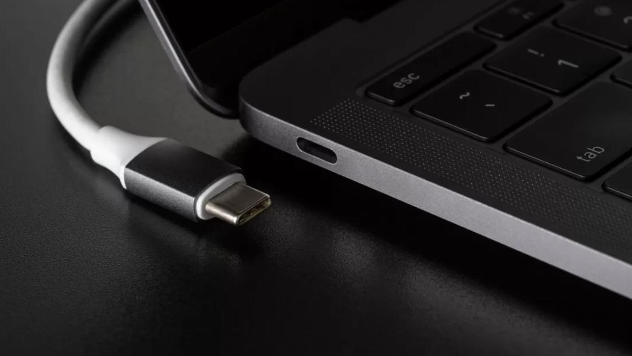  Laptop with USB-C port. 