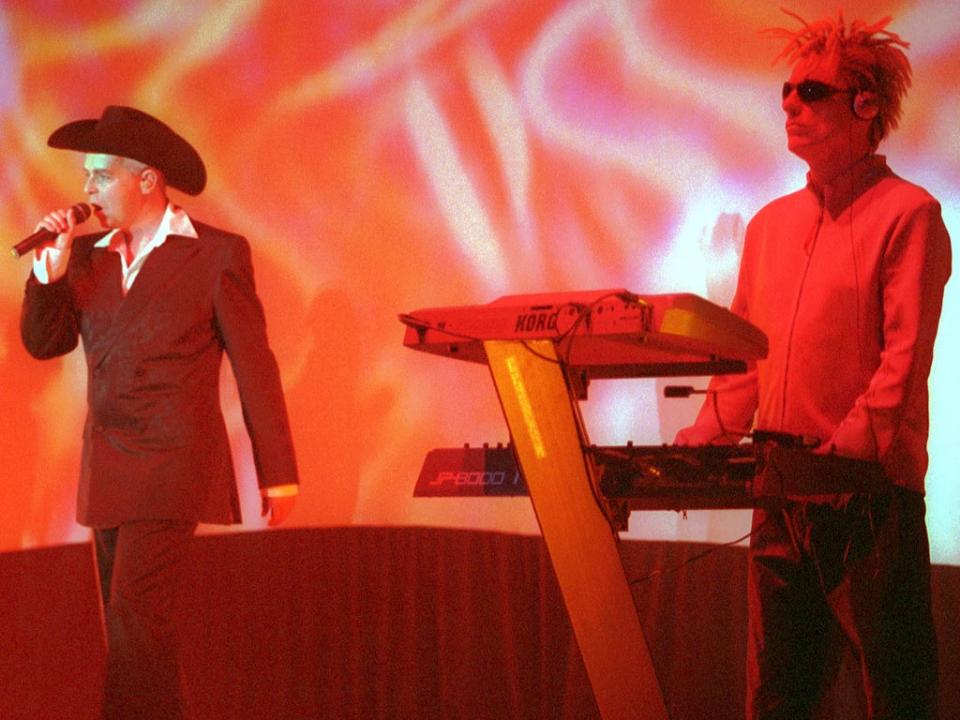 Pet Shop Boys performing in 2000 (Getty Images)