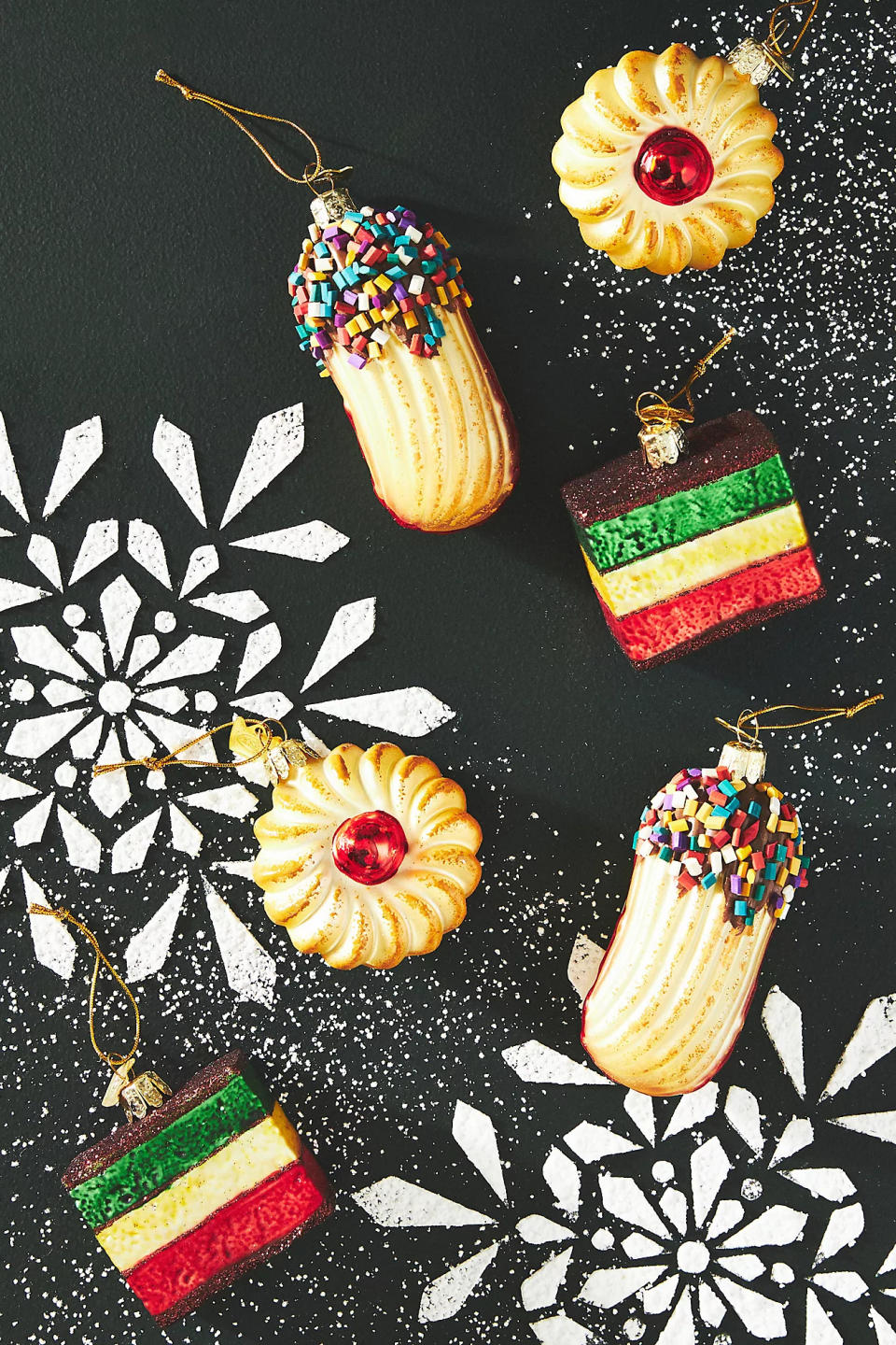 the italian cookie ornaments displayed