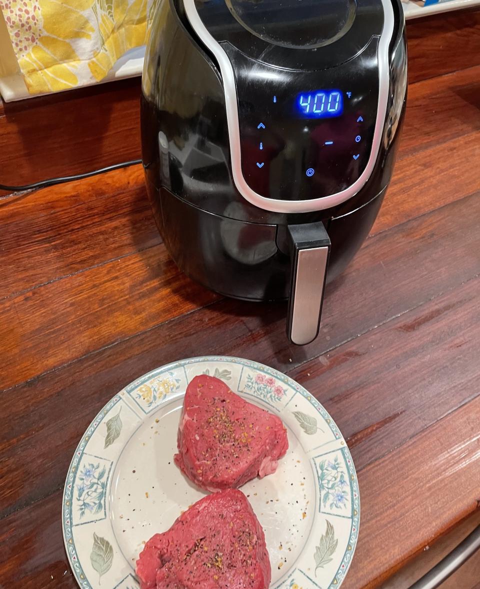 Food blogger and chef Jessica Randhawa says it's totally possible to cook filet mignon in your air fryer. (Photo: Suzanne Hayes)