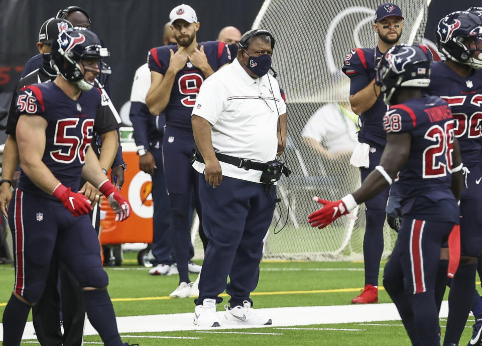 romeo-crennel-hopes-texans-can-focus-winning-trade-deadline