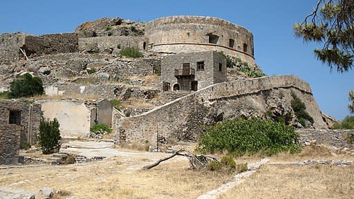 The Spinalonga Leper Colony in Greece housed people suffering from leprosy.  Image credit: Kiriakos Gogopoulos / CC BY (https://creativecommons.org/licenses/by/3.0)