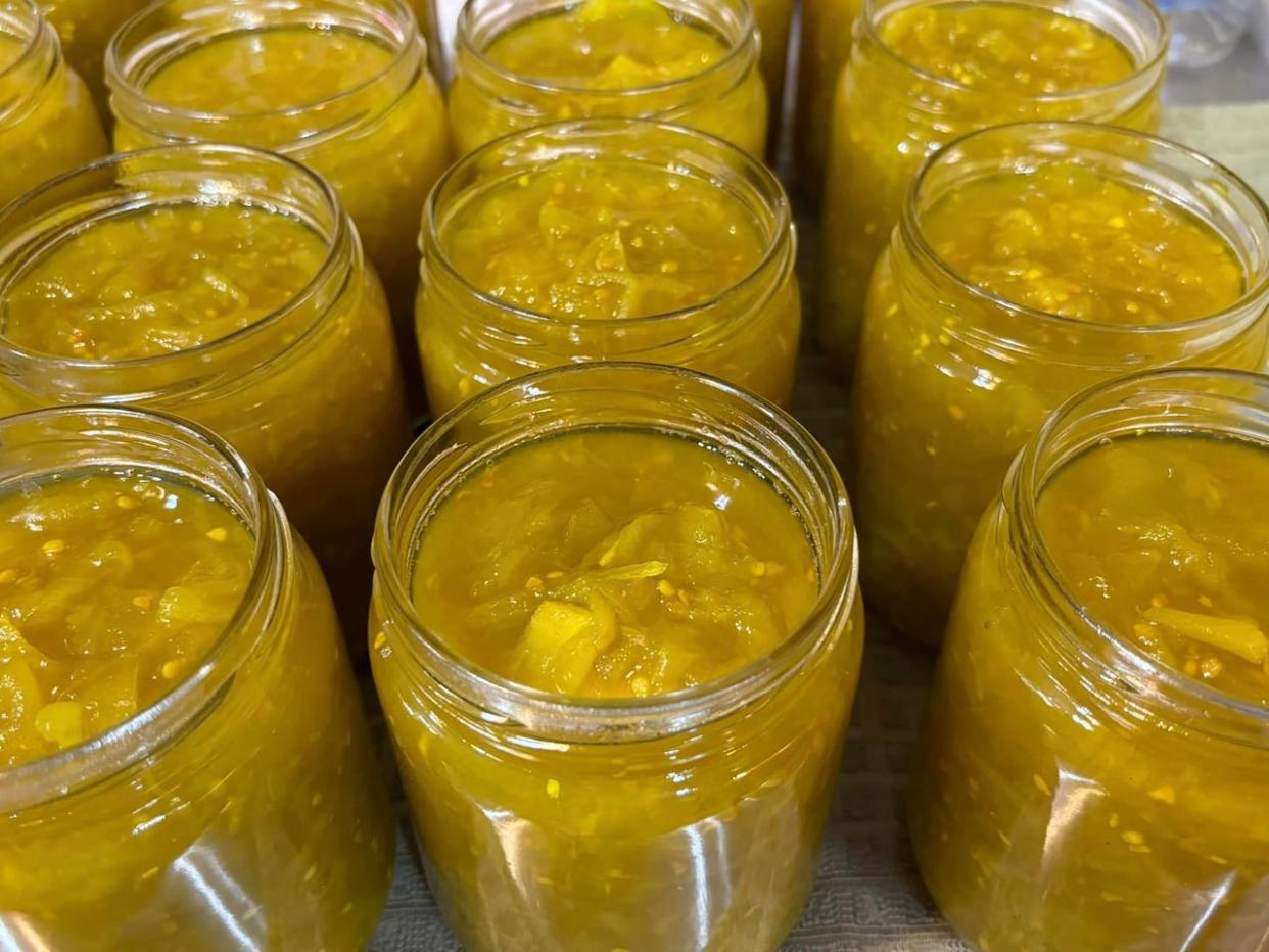 Green tomato chow, also known as chow chow, is a condiment made from green tomatoes, onions and spices. It's often eaten with fish cakes. (HardyWares Preserves/Facebook - image credit)