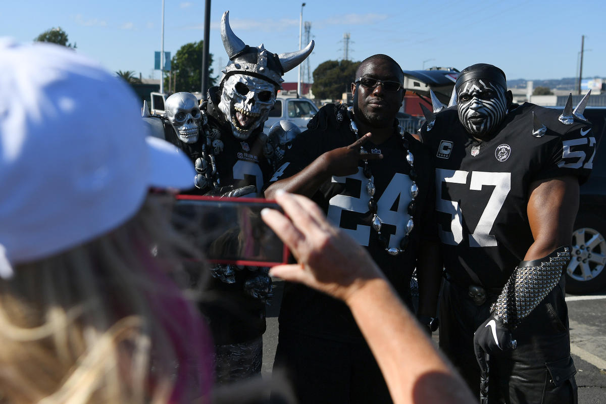 Antonio Brown is my favorite Raider - Bolts From The Blue