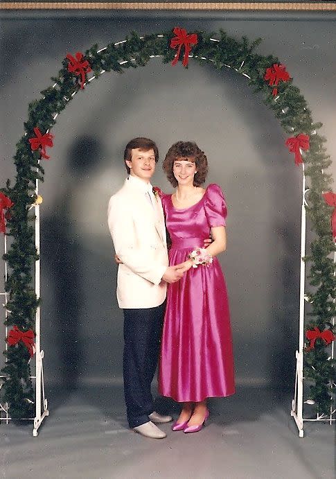 1989: Scoop-Neck Dresses