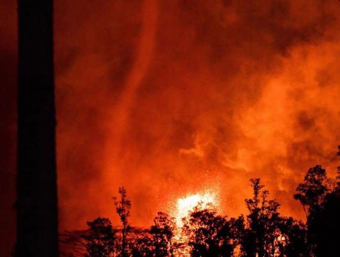 Volcanic tornado forms above Kilauea on Hawaii's Big Island: Anthony Quintano