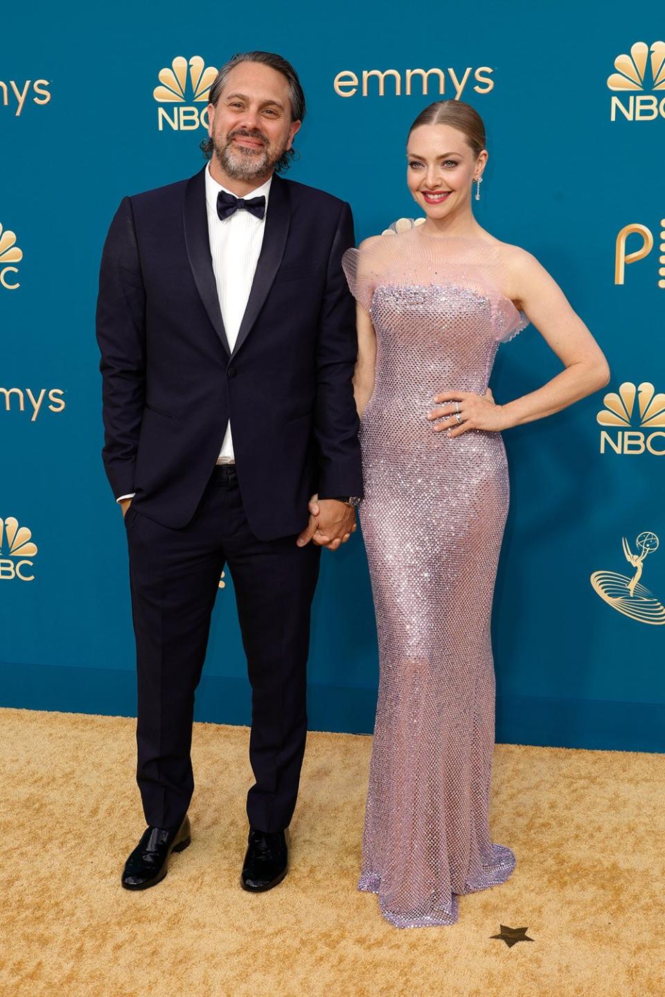 LOS ANGELES, CALIFORNIA - SEPTEMBER 12: (L-R) Thomas Sadoski and Amanda Seyfried attend the 74th Primetime Emmys at Microsoft Theater on September 12, 2022 in Los Angeles, California. (Photo by Frazer Harrison/Getty Images)