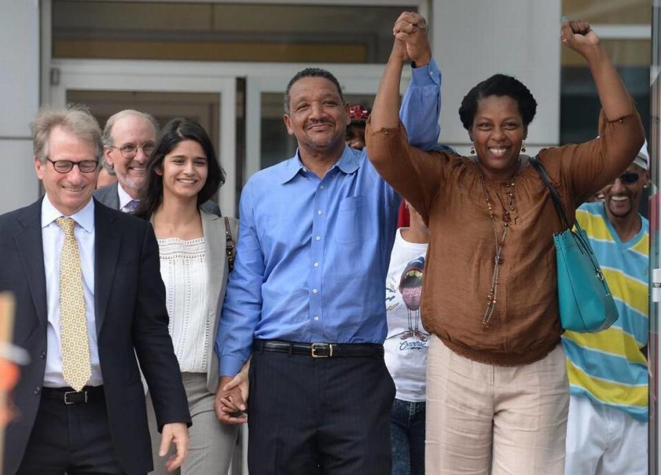 Darryl Anthony Howard with his wife Nannie Howard (right) leave the Durham County Detention Center victorious with their lawyers and family after Judge Orlando Hudson vacated his conviction on Wednesday, Aug. 31, 2016. Howard, 54 when he was freed, was convicted in 1995 of two counts of second-degree murder at a Durham public housing complex.