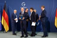 Chancellor Scholz receives energy report from independent commission in Berlin