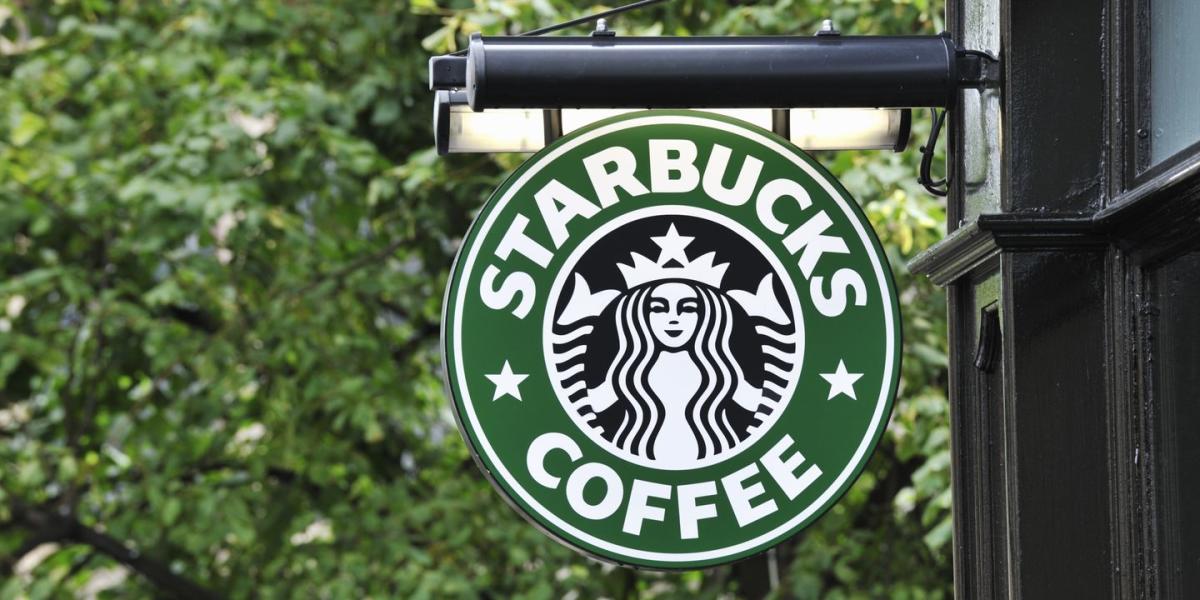 Here Are Starbucks' Memorial Day Hours, if You Know You'll Need an Iced