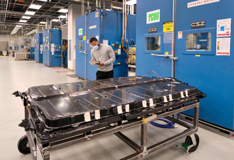 general motors ultium battery packs being tested by gm validation engineer andre brown at the gm global battery systems lab in 2021