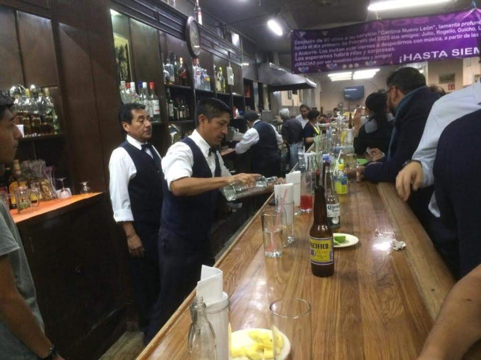 El cierre de la cantina Nuevo León, un ícono de tradición en la CDMX | Foto: Ivon Álvarez