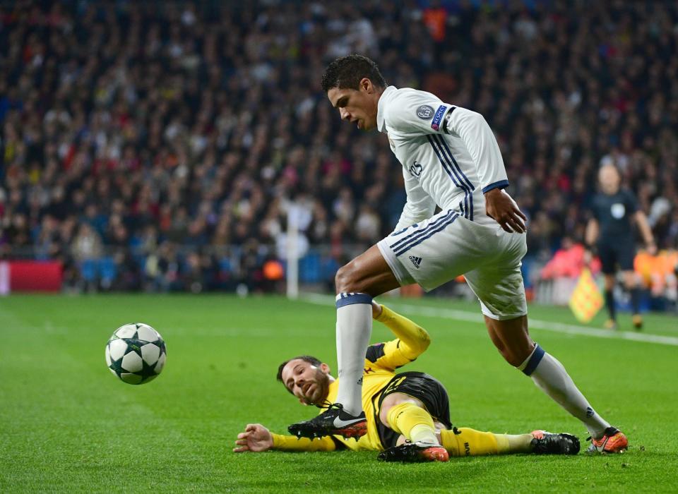 Pendant Real - Dortmund, Varane s'est fait cambrioler.