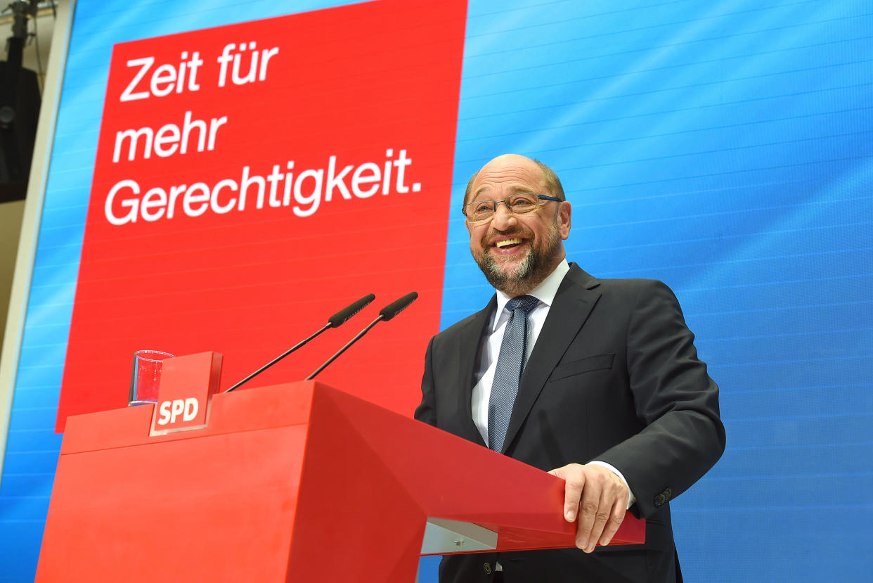 In aktuellen Umfragen liegt die SPD bei 24 Prozent. Kann der Kanzlerkandidat Martin Schulz das noch ändern? (Bild: ddp)