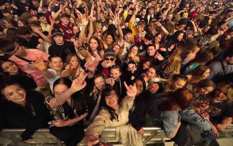 Crowds at a music festival in Sefton Park in Liverpool as part of the national Events Research Programme  - Danny Lawson/PA Wire