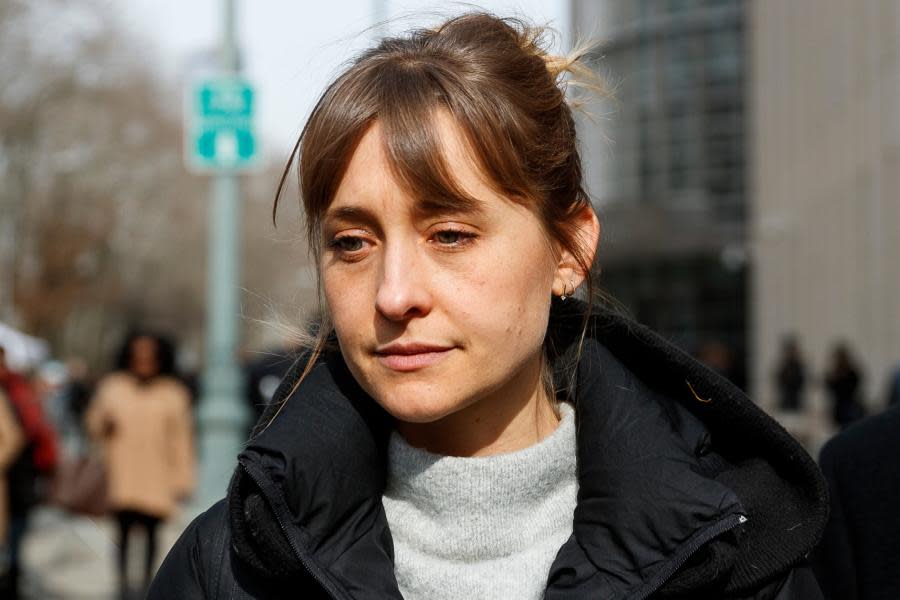 Allison Mack, actriz de Smallville, sale de prisión tras dos años encerrada por su participación en la secta NXIVM