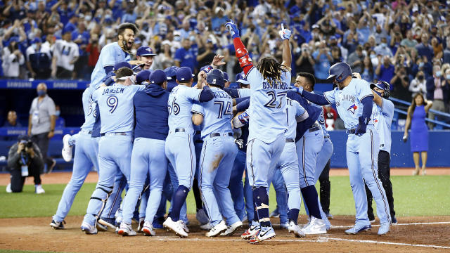 Jays sweep Rays in walkoff