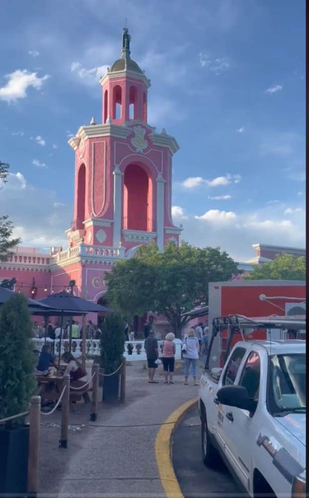 casa bonita, where south park creators have decided to ban tipping