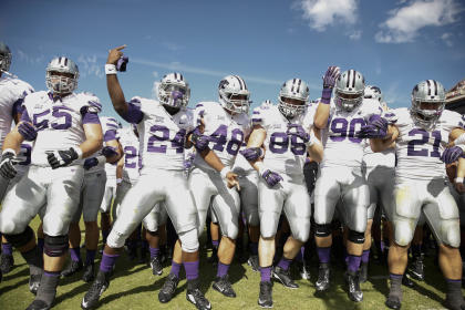 Kansas State Wildcats players celebrate the victory against Oklahoma. (USAT)