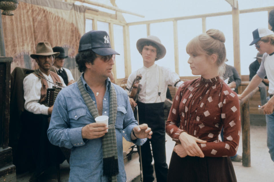 Director Michael Cimino and Isabelle Huppert on the set of "Heaven's Gate" in 1979. (Photo: Sunset Boulevard via Getty Images)