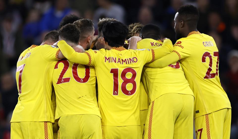 El Liverpool venció al Southampton (1-2), evitó que el Manchester City se proclamara campeón y la Premier League se decidirá el próximo domingo