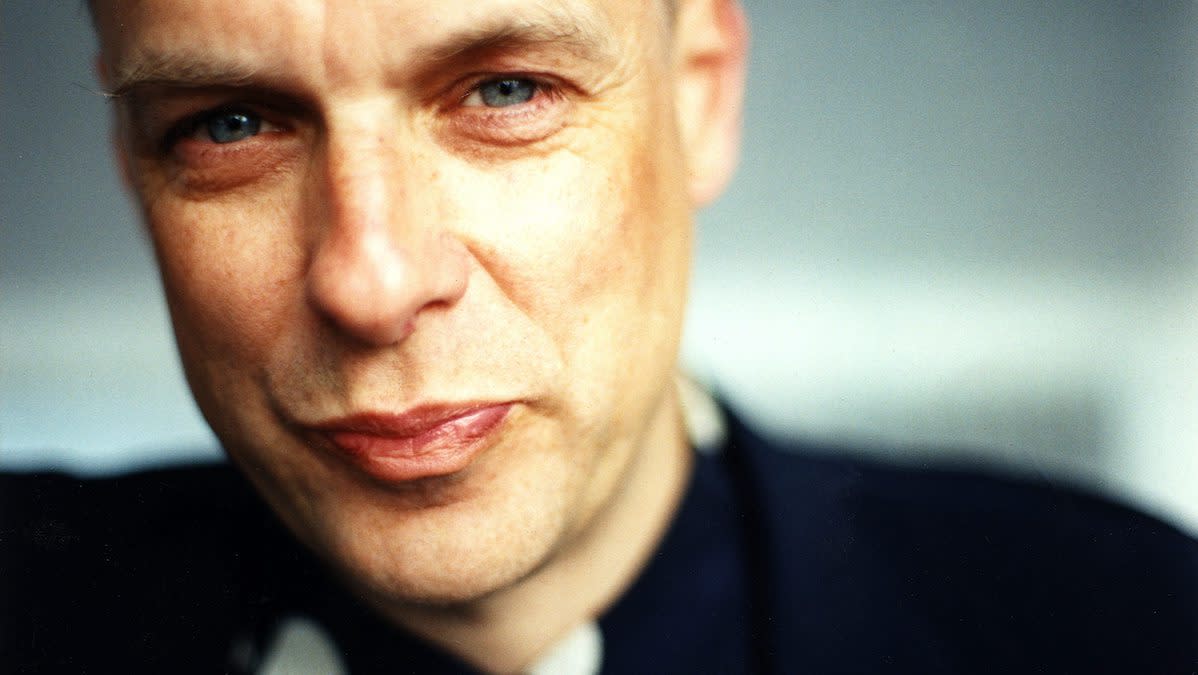  Brian Eno. 