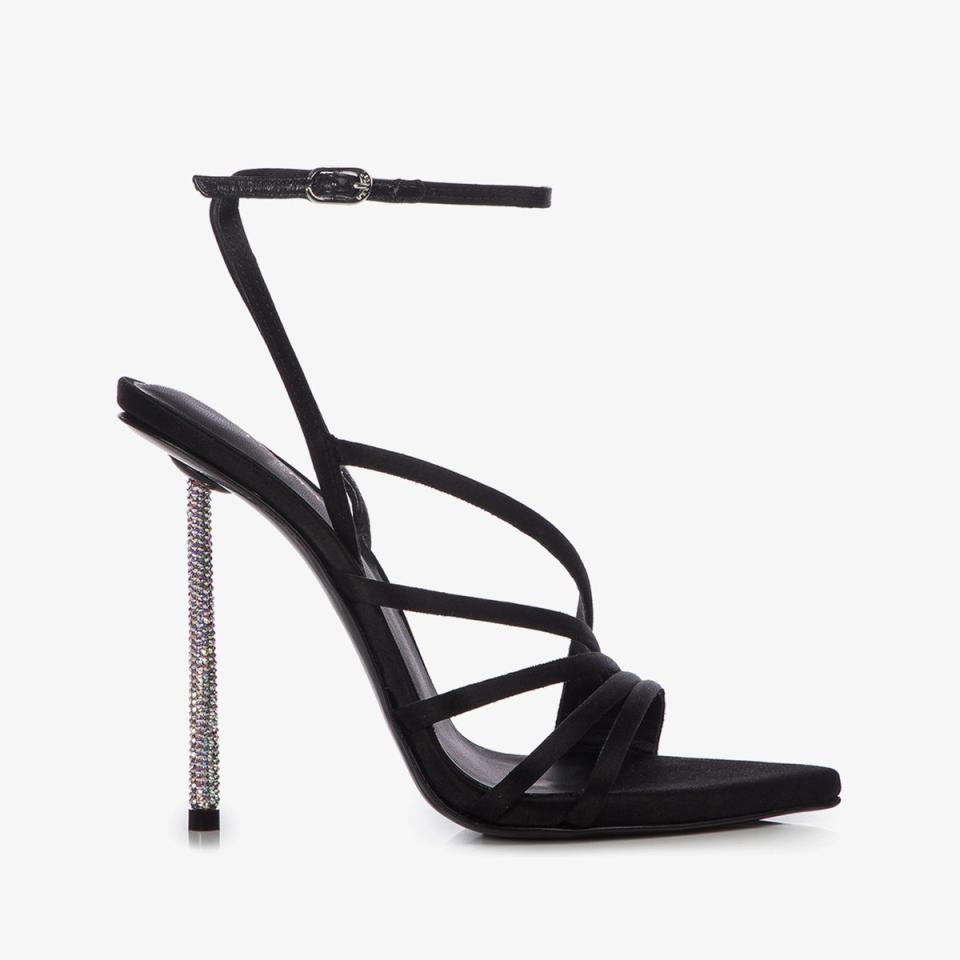 A closer look at the Le Silla Bella shoe