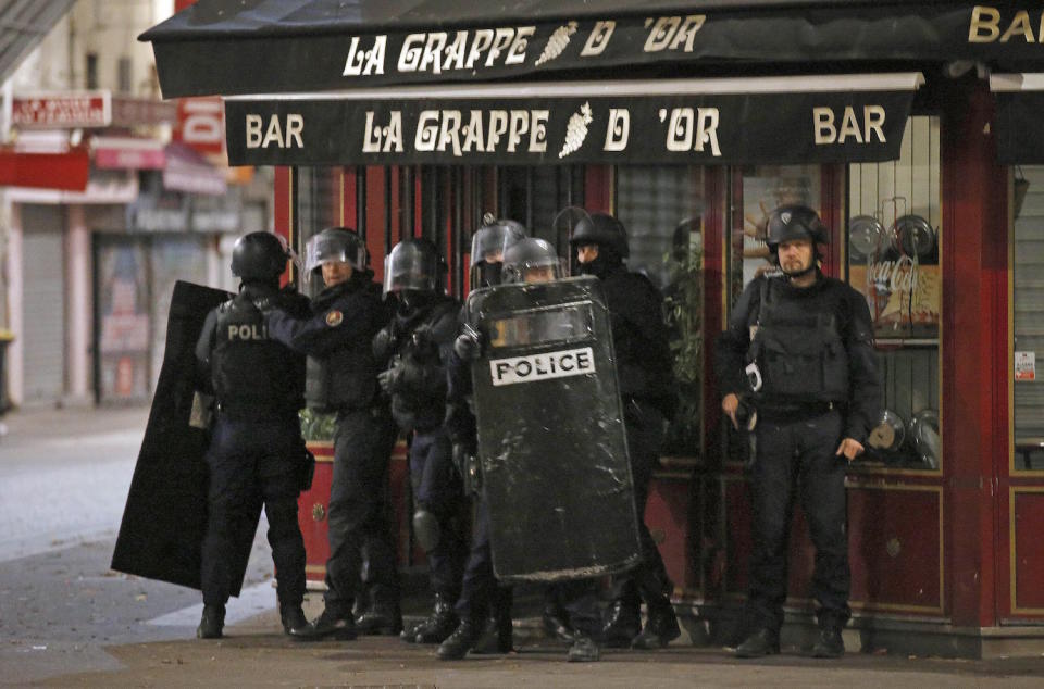 Police Paris Saint Denis Bar