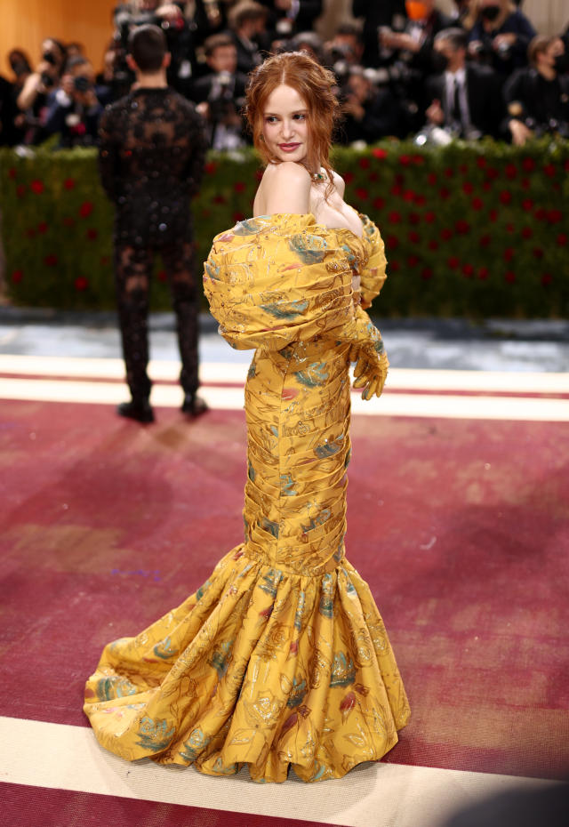 Met Gala Fashion 2022: Blake Lively, SJP, Emma Chamberlain & More Must-See  Looks