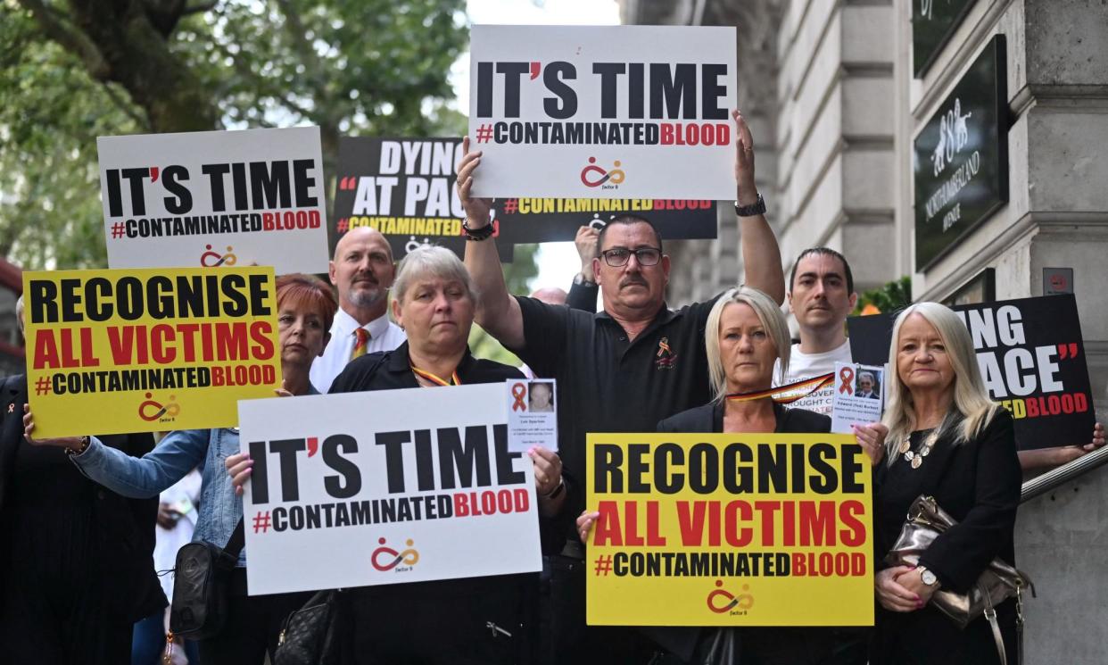 <span>Demonstrators outside the inquiry into the scandal last year. About 2,900 people are believed to have died between 1970 and 2019 after being given contaminated blood.</span><span>Photograph: Justin Tallis/AFP/Getty Images</span>