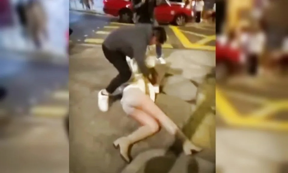 網上流傳1男1女在中區街頭扭打。