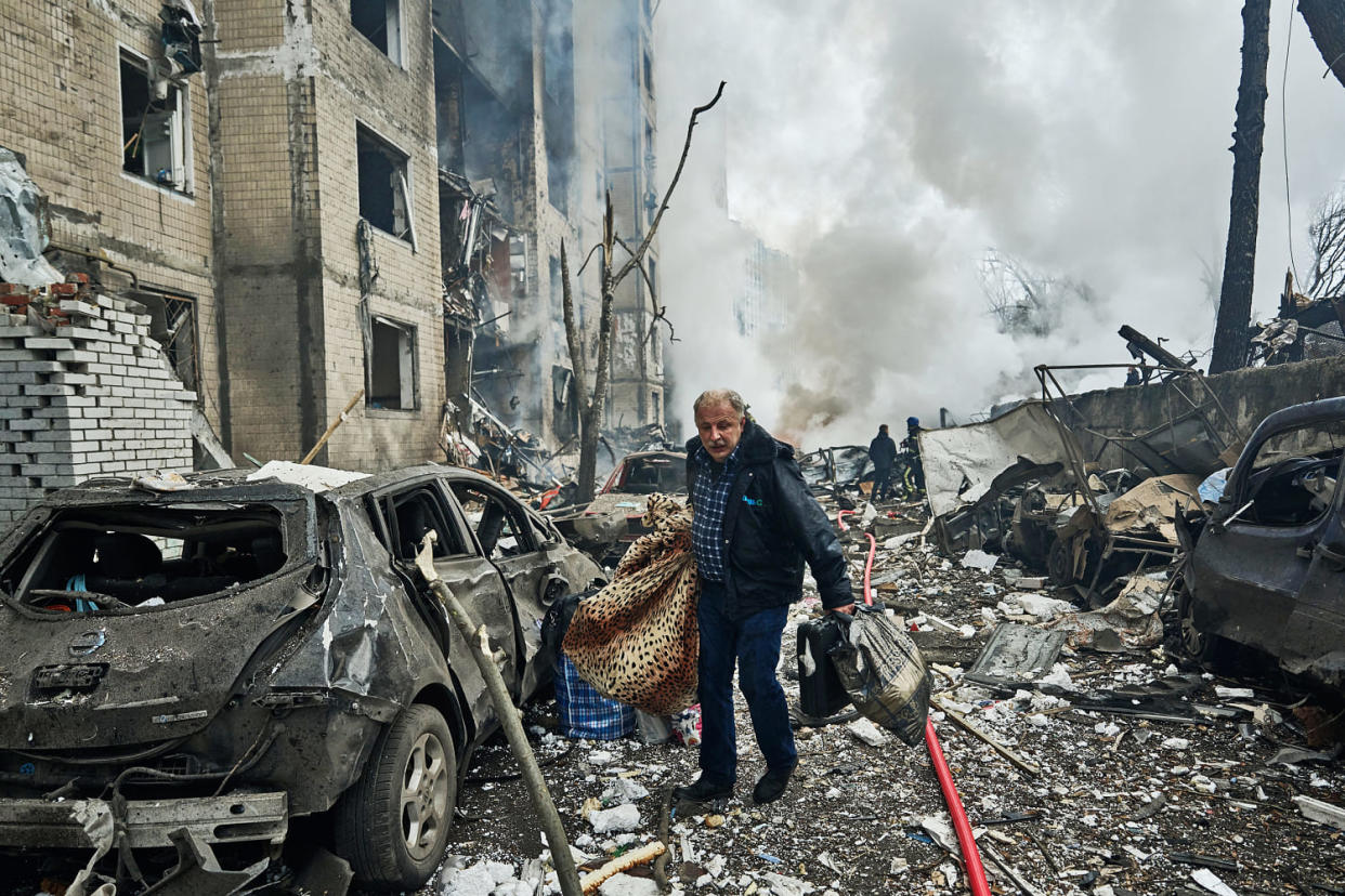 Image: Fresh Missile Attacks In Kyiv (Kostiantyn Liberov / Libkos via Getty Images)