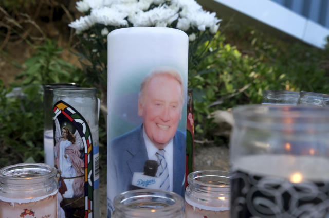 Wednesday's MLB: Los Angeles mourning death of Dodgers' Vin Scully