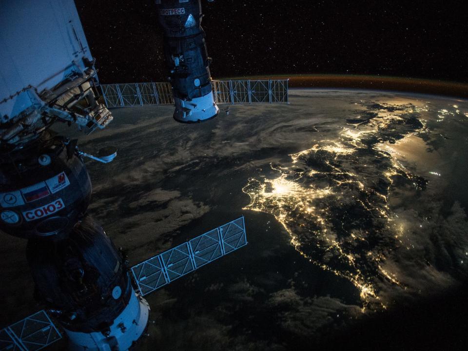 japan from space night iss