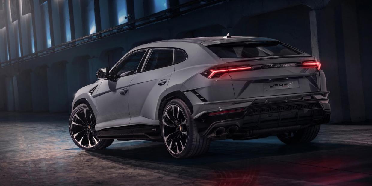 2023 lamborghini urus s