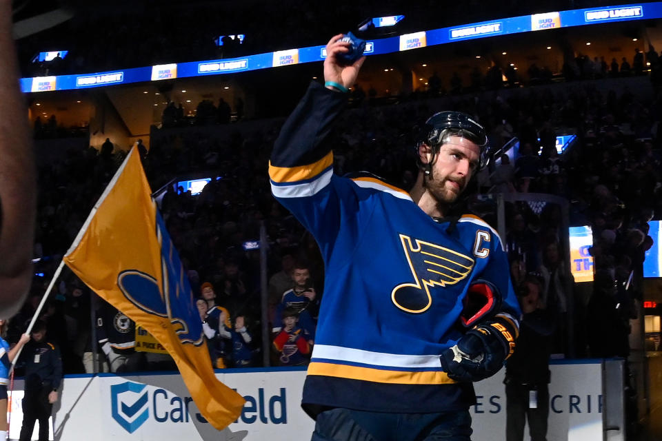 ST. LOUIS, MO - DECEMBER 29: Alex Pietrangelo #27 of the St. Louis Blues acknowledges fans after being named the first star of the game after beating the Winnipeg Jets 4-1 at Enterprise Center on December 29, 2019 in St. Louis, Missouri. (Photo by Joe Puetz/NHLI via Getty Images)