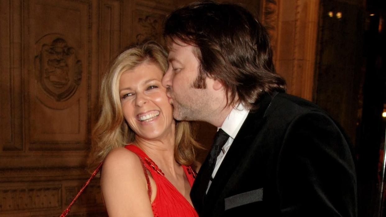 LONDON - OCTOBER 31:  (EMBARGOED FOR PUBLICATION IN UK TABLOID NEWSPAPERS UNTIL 48 HOURS AFTER CREATE DATE AND TIME)  Kate Garraway and her husband Derek Draper arrive at the National Television Awards 2007, at the Royal Albert Hall on October 31, 2007 in London, England.  (Photo by Dave M. Benett/Getty Images)